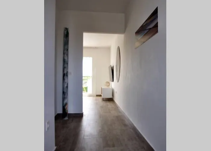 Design Vivienda V El Burgao By The Sea *